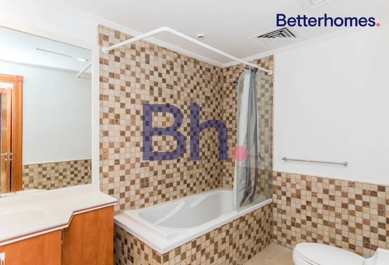 SPACIOUS | WITH MAID ROOM |BIG BALCONY| FREE MONTH - Apartment in West Porto Drive