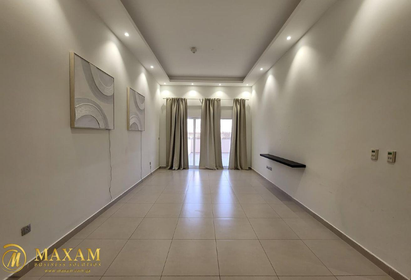 2-BHK SF Apartment in Fox Hills with Backyard - Apartment in Fox Hills