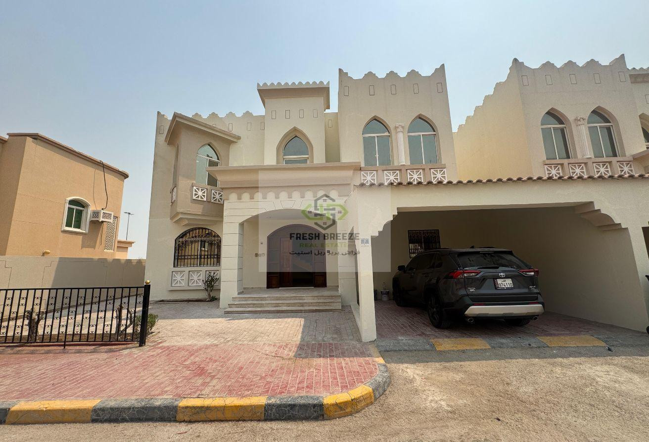 018976 - Villa in Al Gharrafa