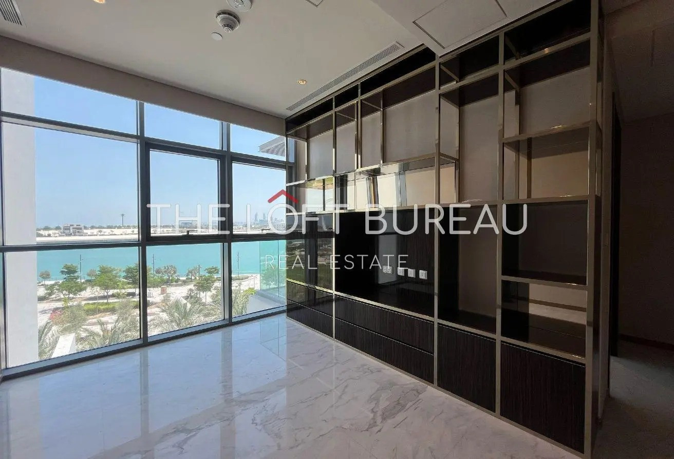 WATERFRONT | NEW | READY | 10% DOWN | 6 Y