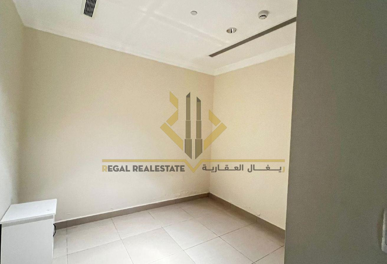 For Sale! 1BR + Office in Porto Arabia - Apartment in East Porto Drive