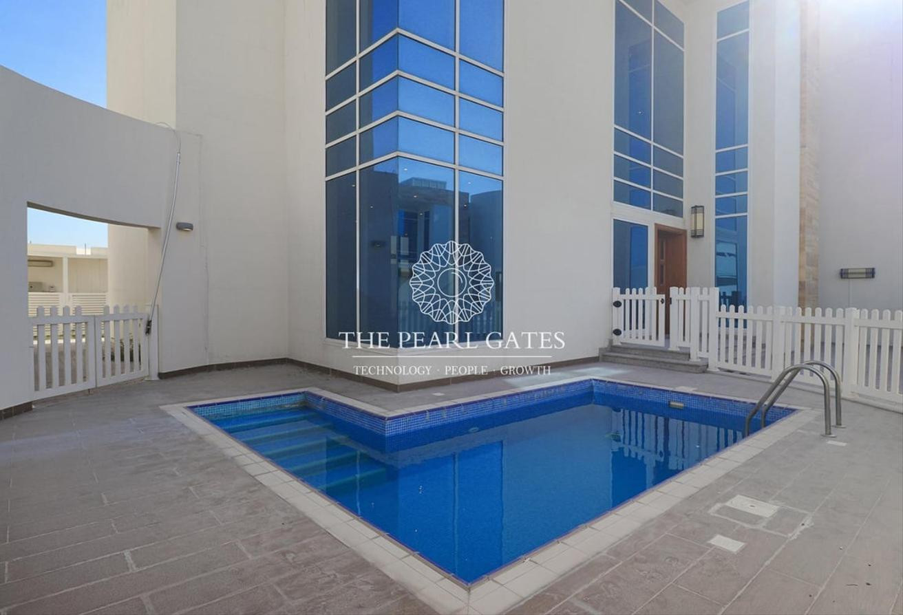 Private Pool | High Ceiling | 5 Bedroom Villa - Villa in Wadi Al Shaheeniya Street
