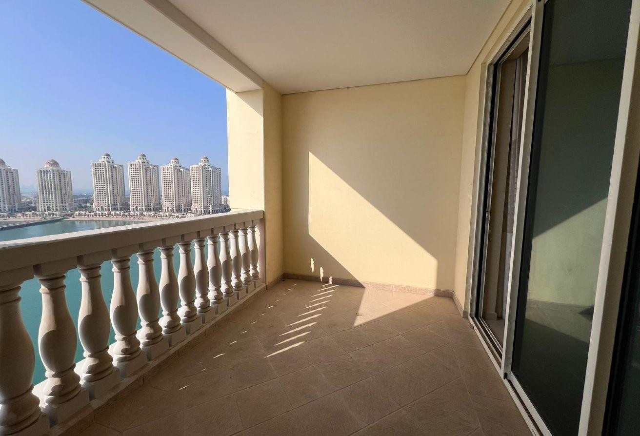 Direct Marina | 2 Bed Plus Maids | 3 Balconies - Apartment in Viva West
