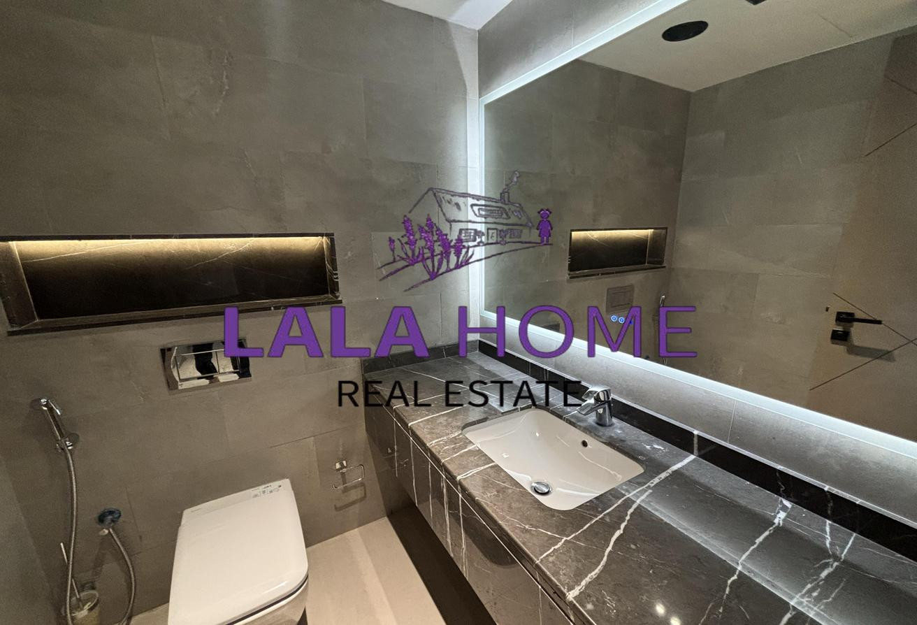 Fresh 2br | FF| bills inc. | Balcony