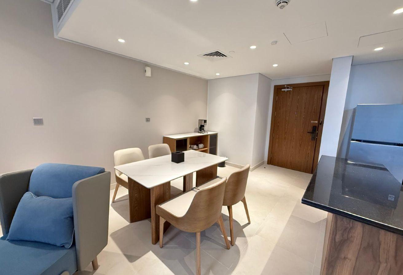 Brand New Studio in La Plage-NO COMMISSION - Studio Apartment in La Plage South