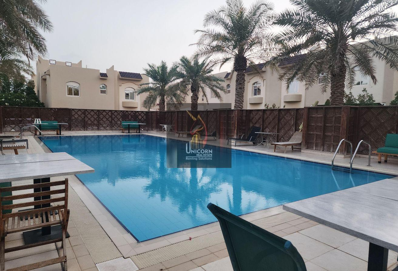 Upscale UF 3 Bedroom + Maid Room, Big Terrace - Compound Villa in Street 871