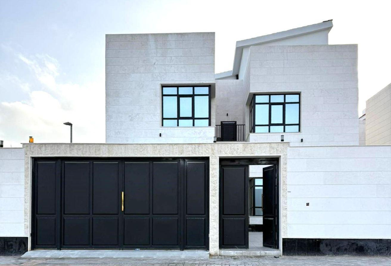 7 BR Stand Alone Villa with Elevator & Garden