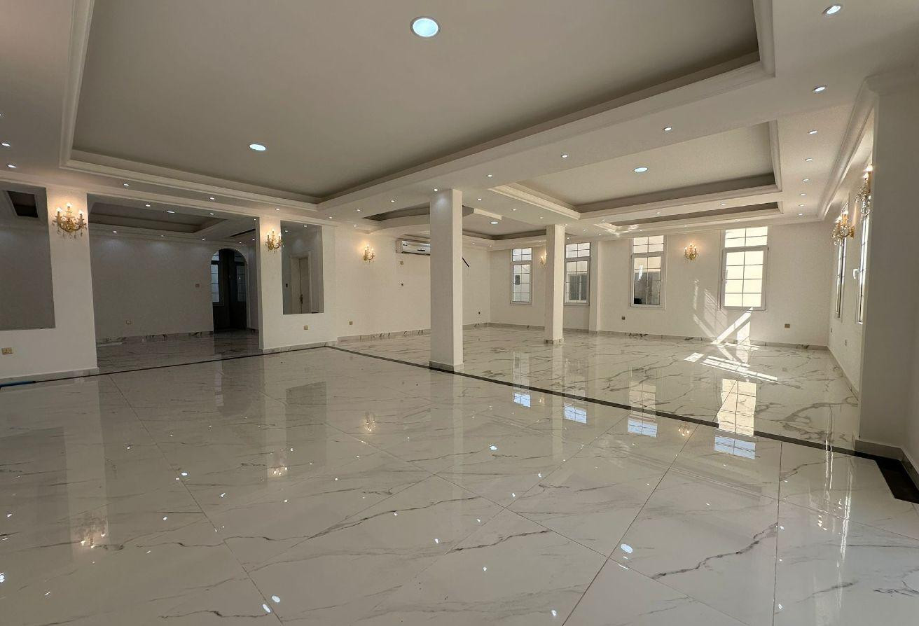 Spacious and Elegant Family Villa for Sale|5M - Villa in Al Sailiya