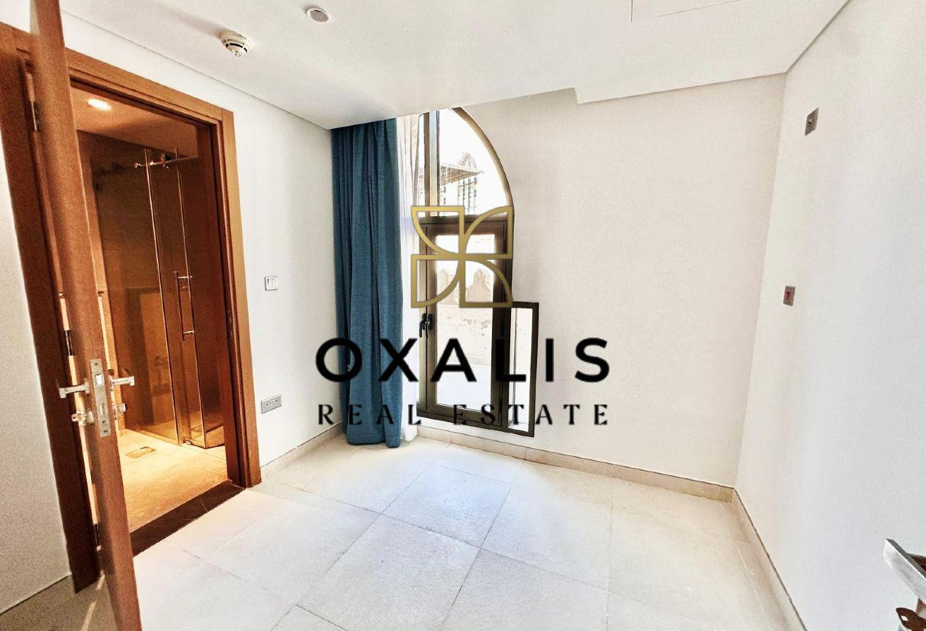 BIG BALCONY | AMAZING 2 BHK FURNISHED | SEA VIEW