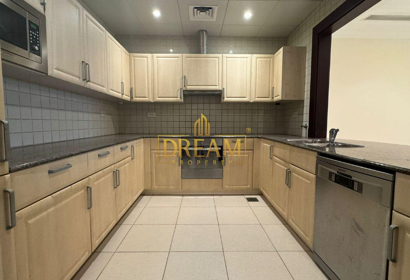 Porto Arabia – Elegant 1BHK | Partial Marina View - Apartment in Marina Gate