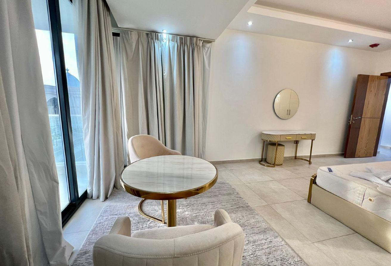Near vendom mall / spacious one bedroom - Apartment in Burj Al Marina