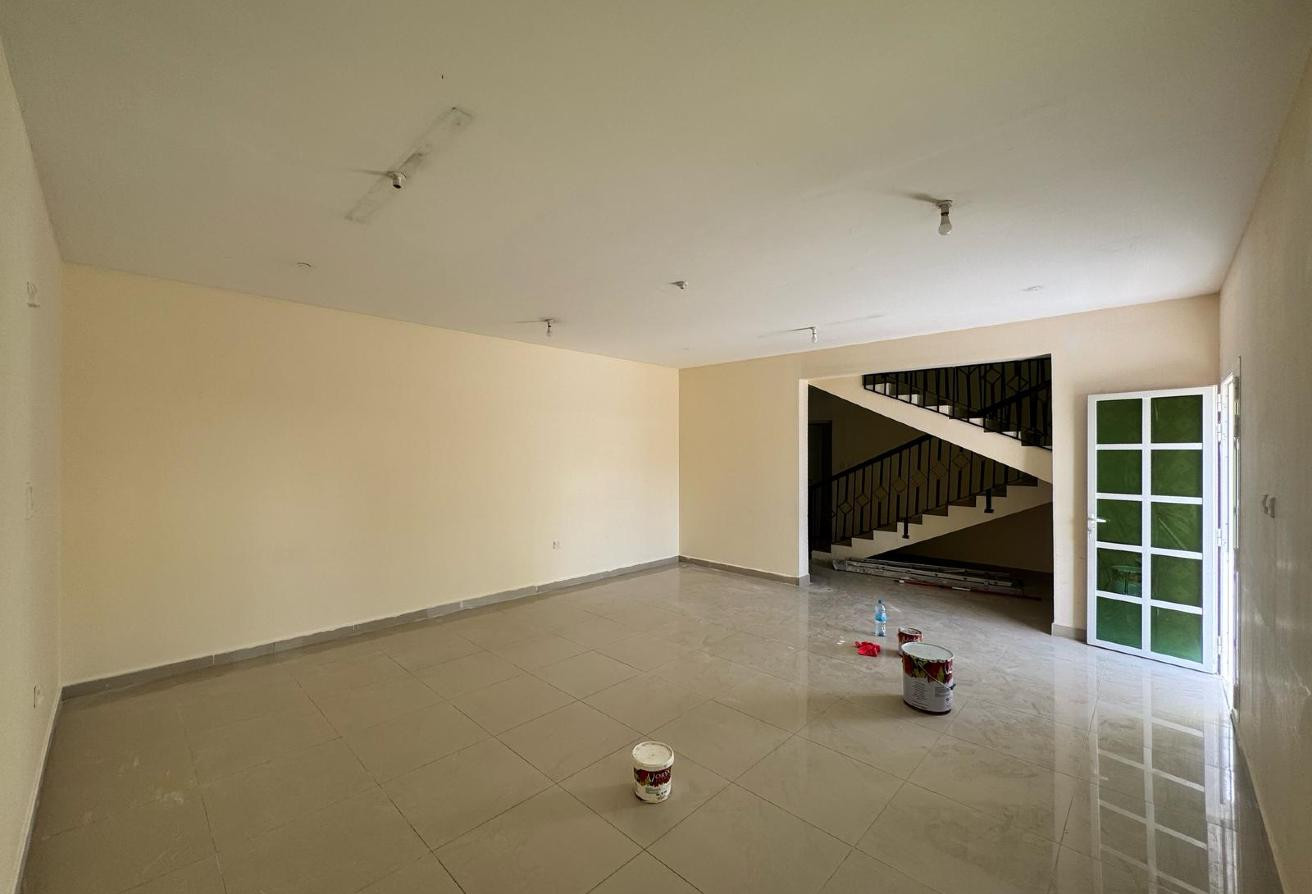 INDEPENDENT VILLA| 06 BEDROOMS| 9,000 - Villa in Down Town