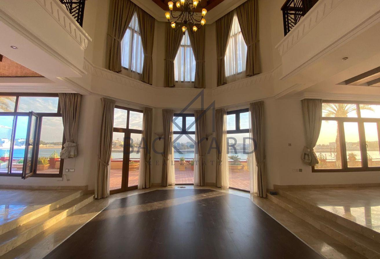 Renovated 4 plus Maid Villa with Pool in Lagoon