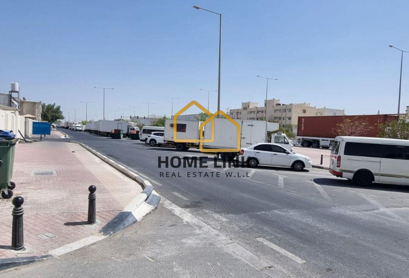 Carpentry Workshop for Rent in Industrial Area