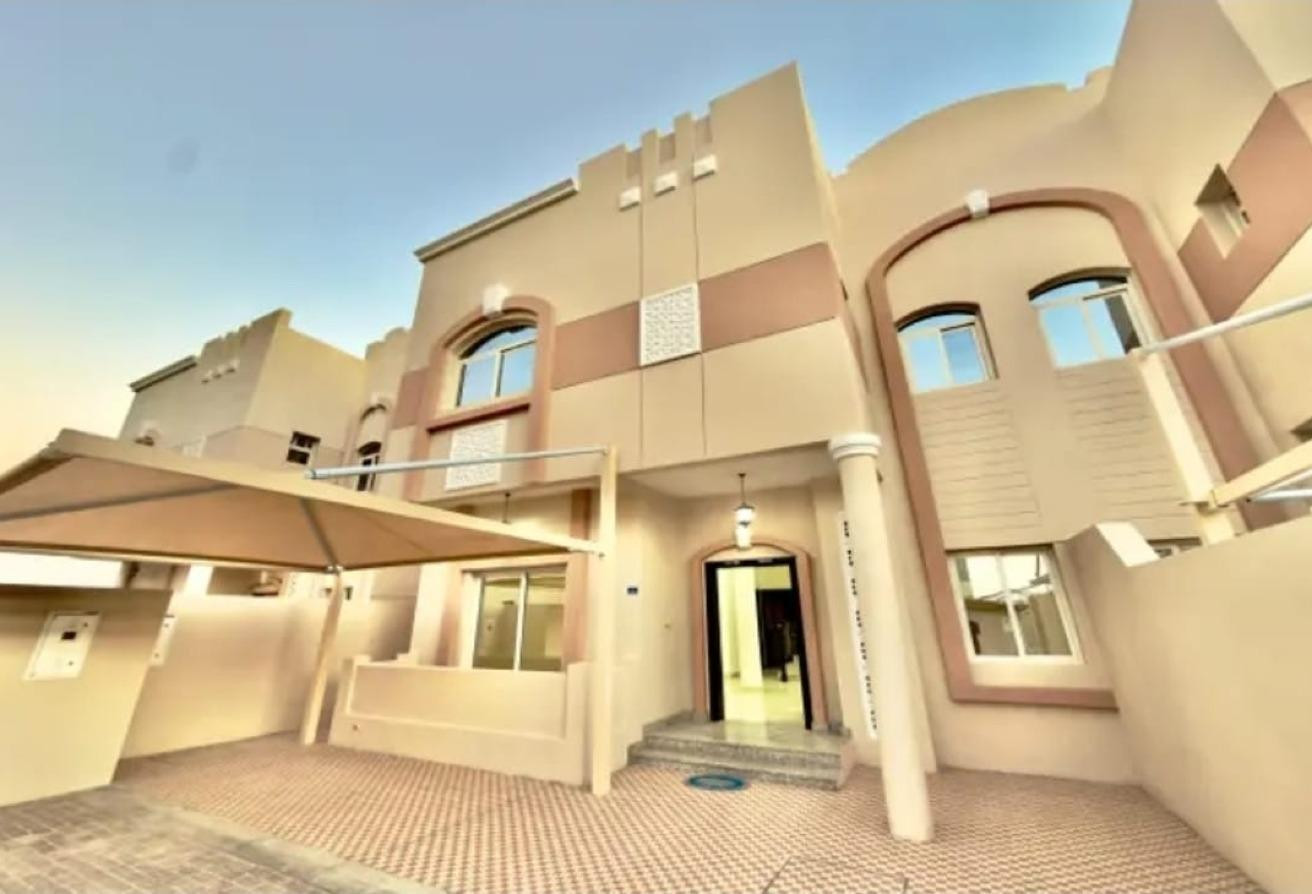 UF 5-Bedroom Villa for Rent in Ain Khaled