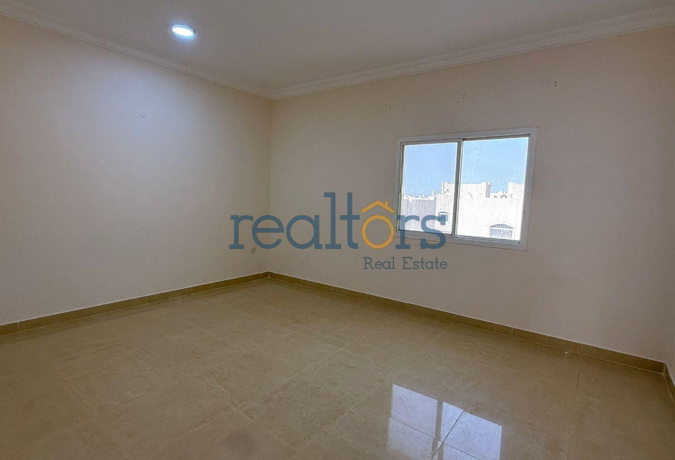 Affordable Luxury Spacious Compound Villa Duhail - Compound Villa in Street 871