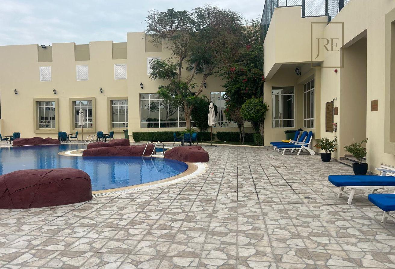 5BR with Maid and Pool, Gym available for rent!