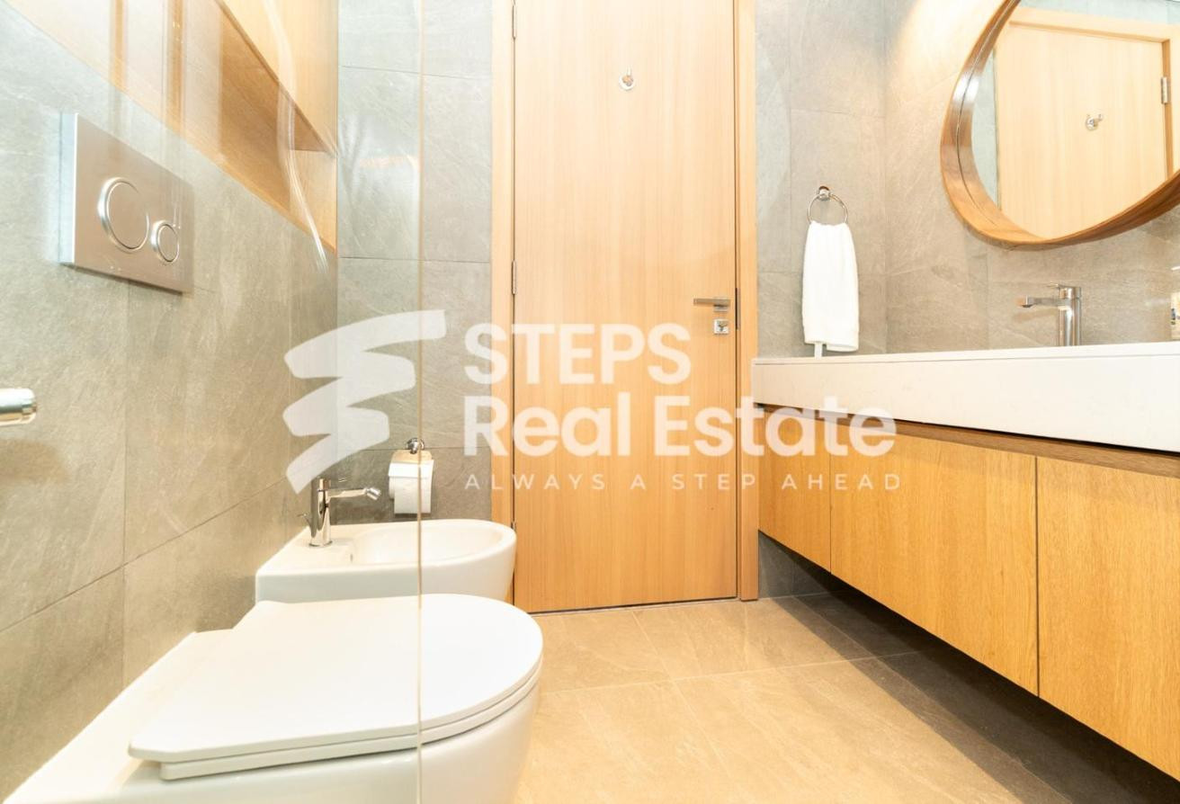 Brand New Luxurious Apartment with Bills Included - Apartment in Marina Tower 02