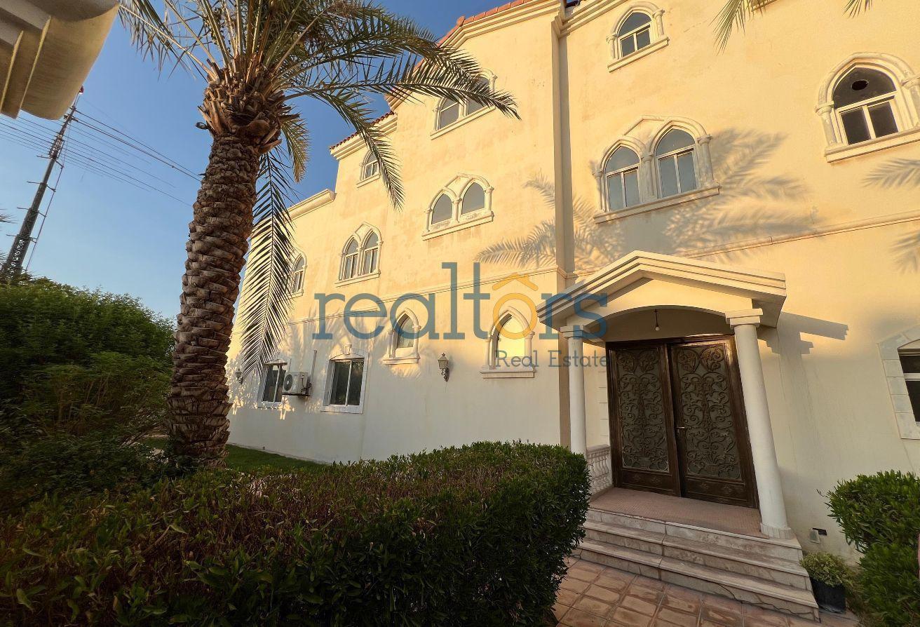 Semi-Commercial Villa | Legtafiya | Katara Metro - Villa in Legtaifiya Lagoon