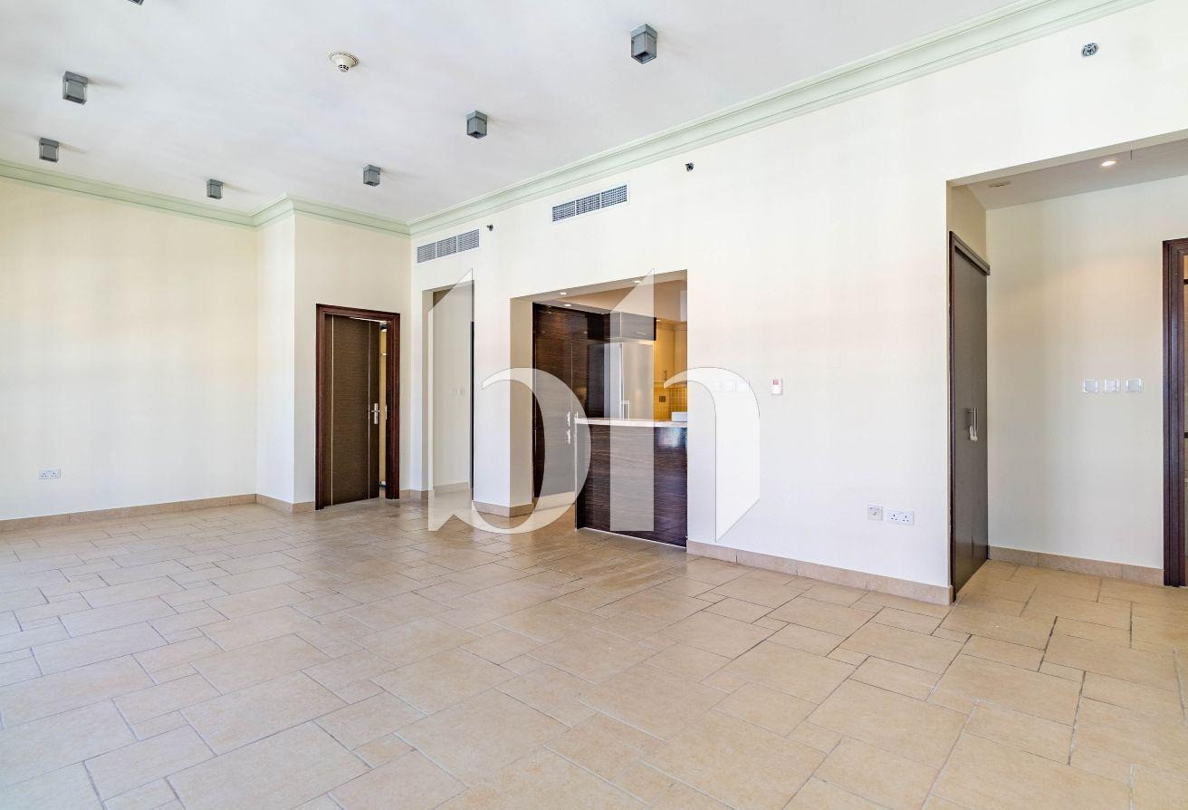 Gorgeous 3 bedroom unit with nice canal view