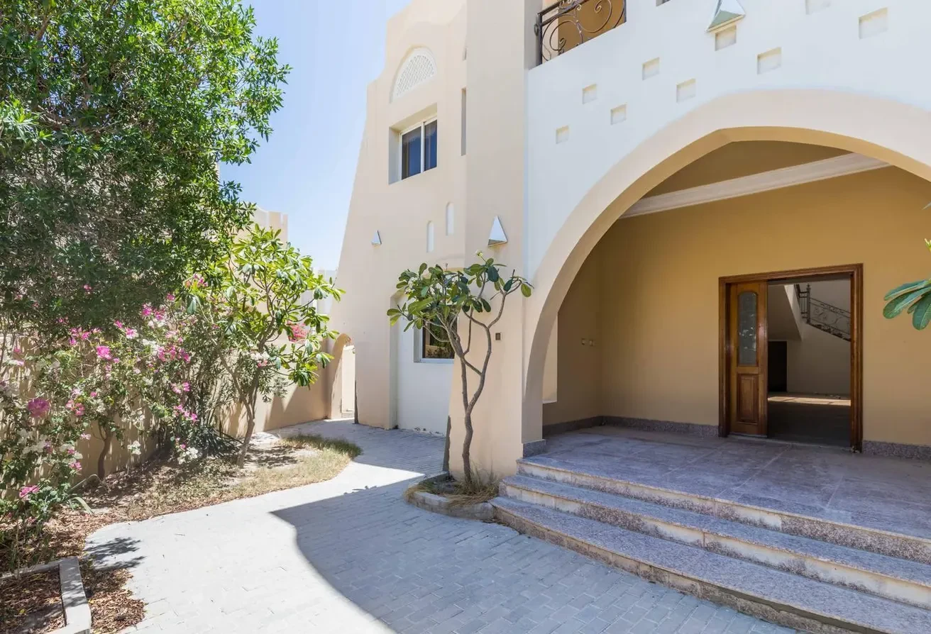 SPACIOUS| 4 BEDROOM | SEMI FURNISHED - Villa in Al Waab