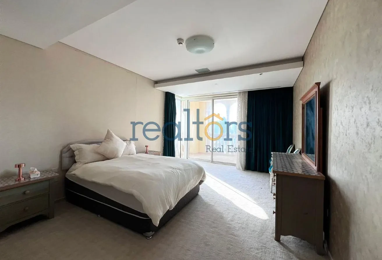 Direct Marina | 2 Bed Plus Maids | 3 Balconies - Apartment in Viva West