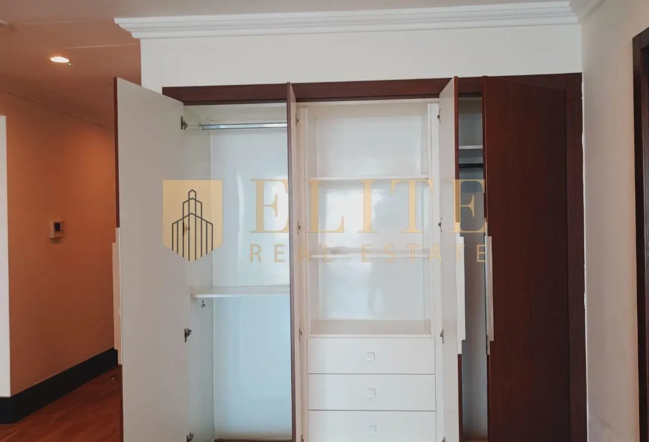 Spacious 1-Bedroom with Office | Viva Bahriya - Apartment in Viva East