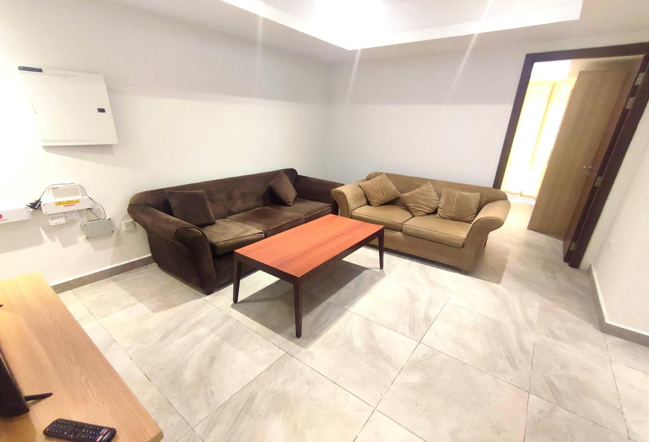 Spacious 2 bedroom apartment in Al sadd - Apartment in Al Sadd Road
