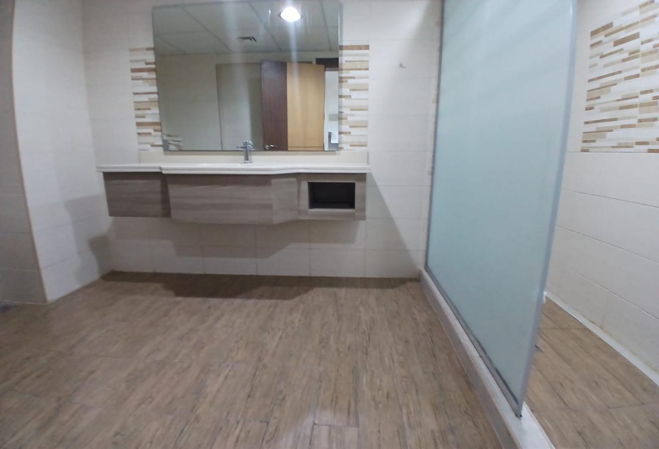 Full sea view / near vendom mall / one bedroom