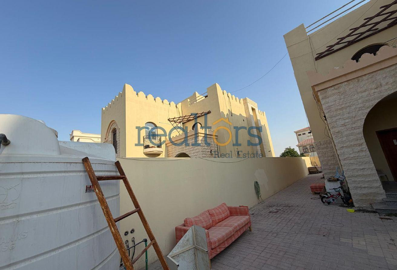 2 Villas for Sale – Excellent Location Muraikh - Villa in AlMuraikh