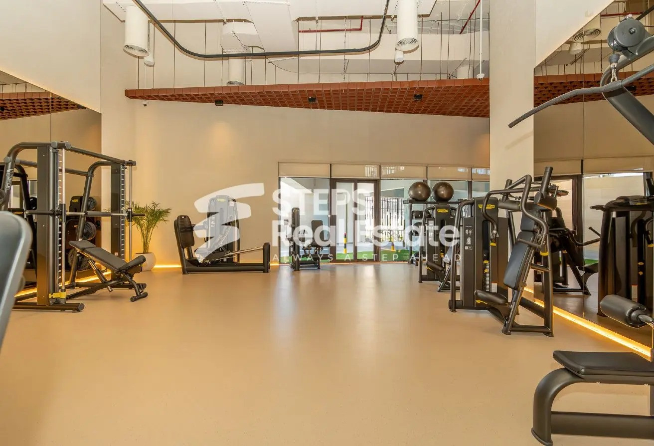 HURRY UP / GOOD INVESTMENT / STADUIM VIEW