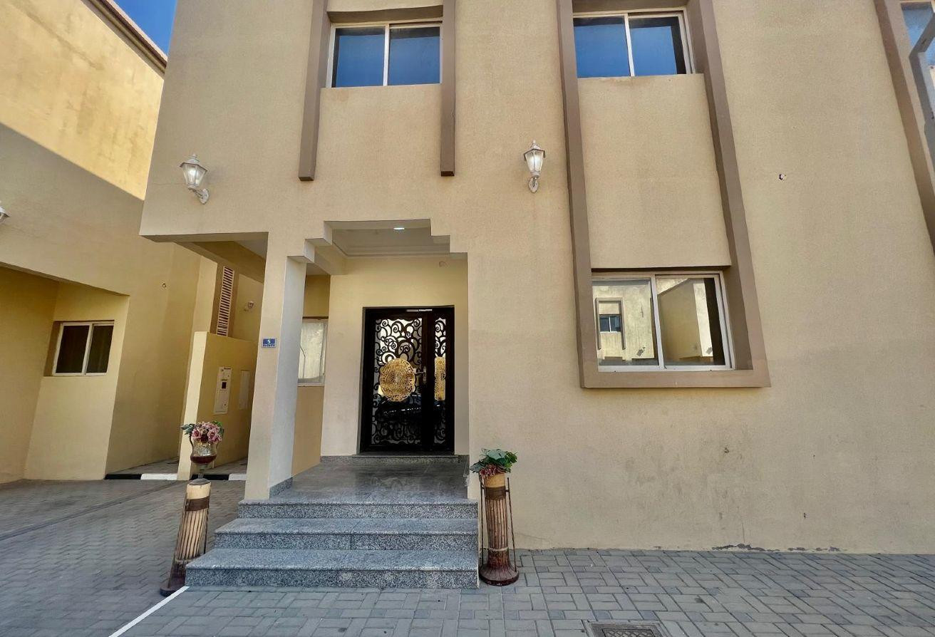for sale_coumpound villa_4 bedrooms_brand new - Apartment in Al Sakhama