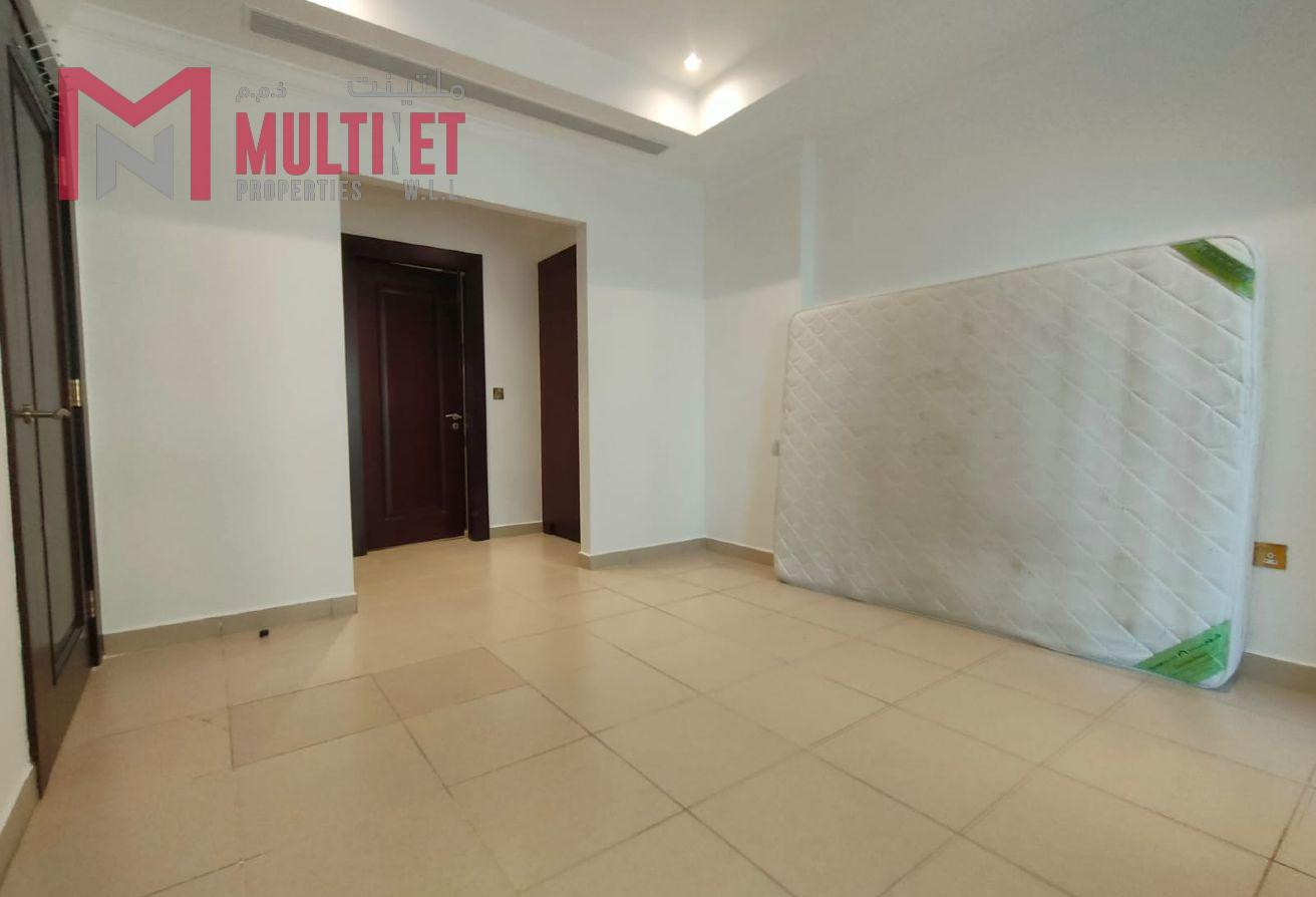 1 Bedroom + Office | Spacious And Sunny | Balcony - Apartment in East Porto Drive