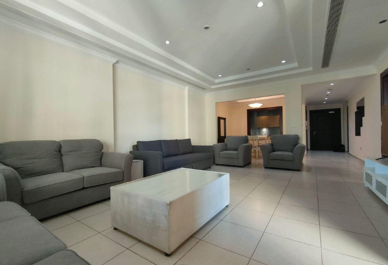 Spacious 1 Bedroom FF | Balcony - Apartment in East Porto Drive