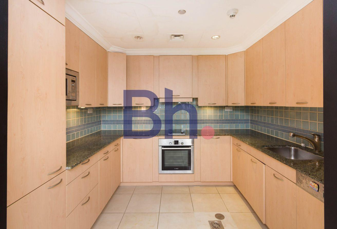 READY TO MOVE IN | FURNISHED | PORTO ARABIA - Apartment in West Porto Drive