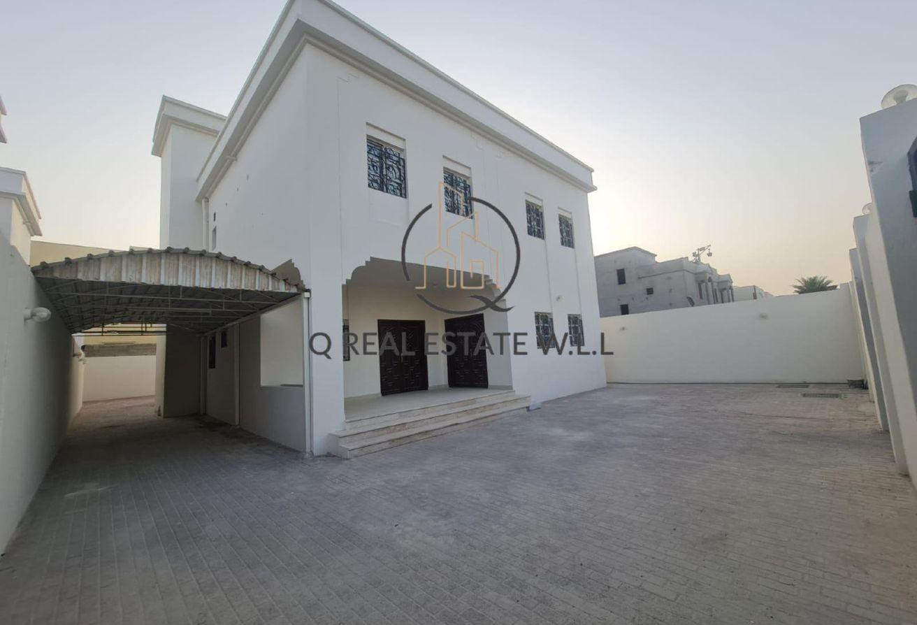 Elegant Villa for Rent in Al Khuraitiyat - Villa in Al Kharaitiyat