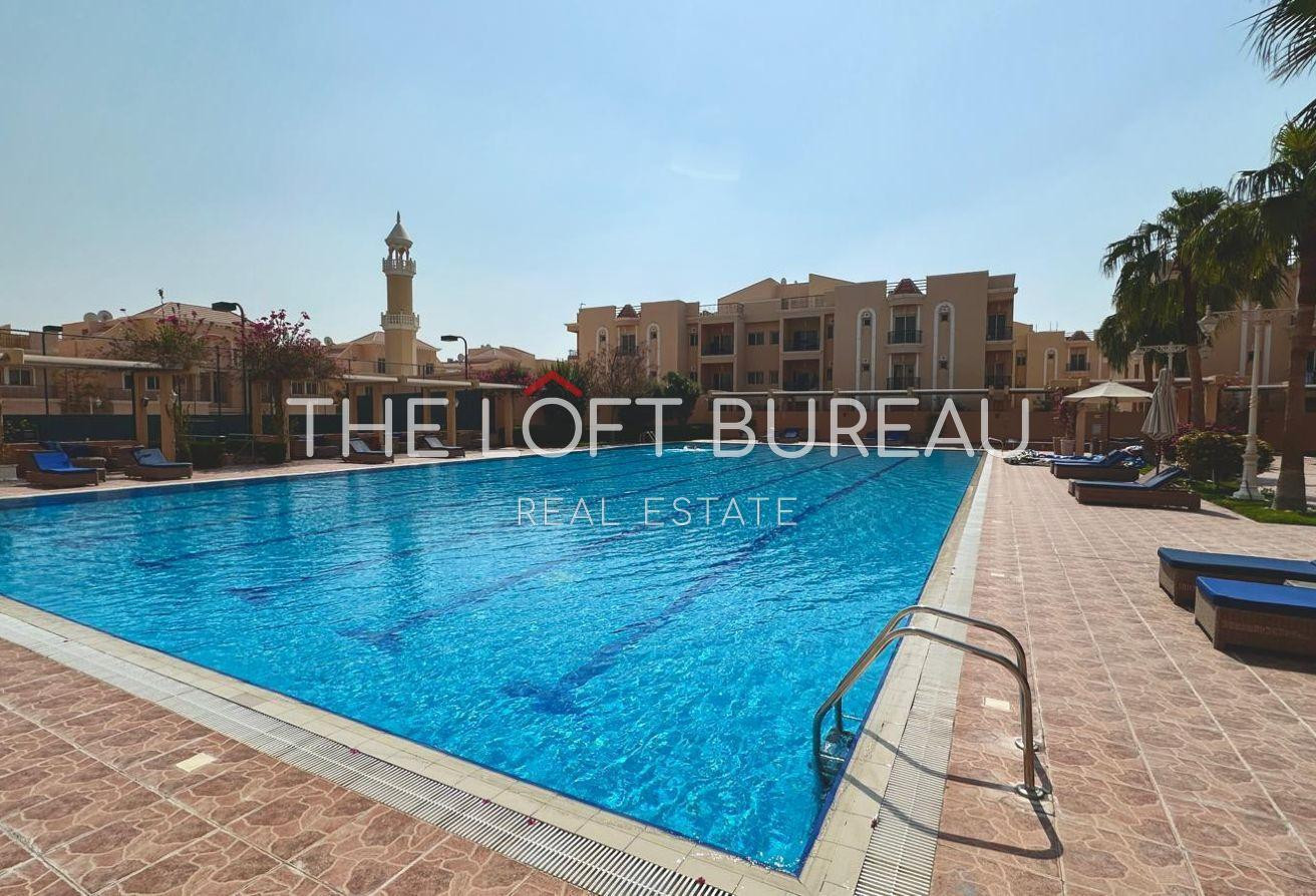 4 Bedroom + Maid Villa | Olympic-size pool - Villa in Alfardan Gardens