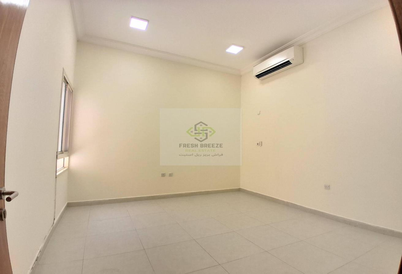UNFURNISHED 3BHK PLUS MAID ROOM/ IN WEST BAY