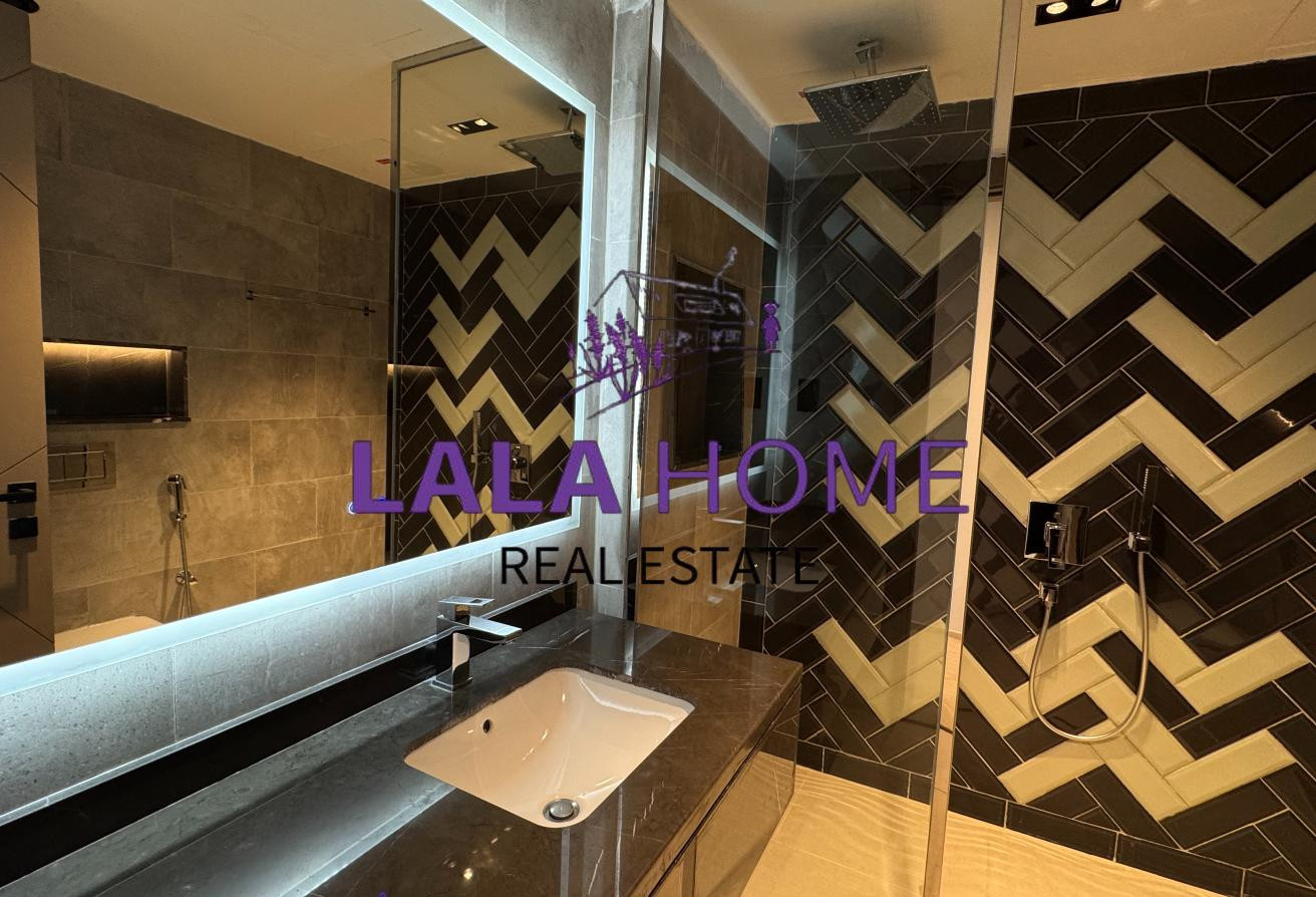 Specious 3BR FF | Bills Inc with balcony