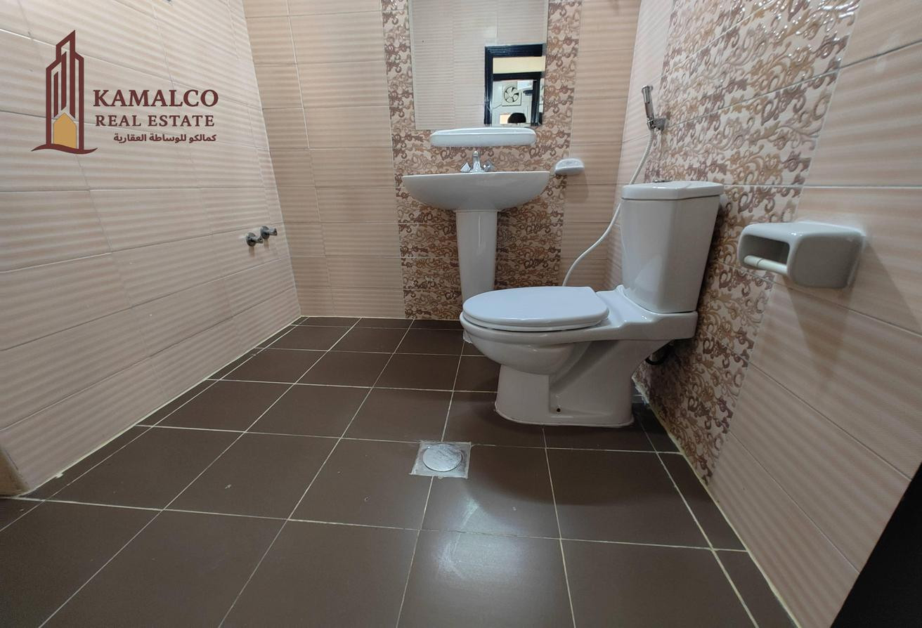Bright 1 BHK Un Furnished Ready To Move Near Metro - Apartment in Umm Ghuwailina