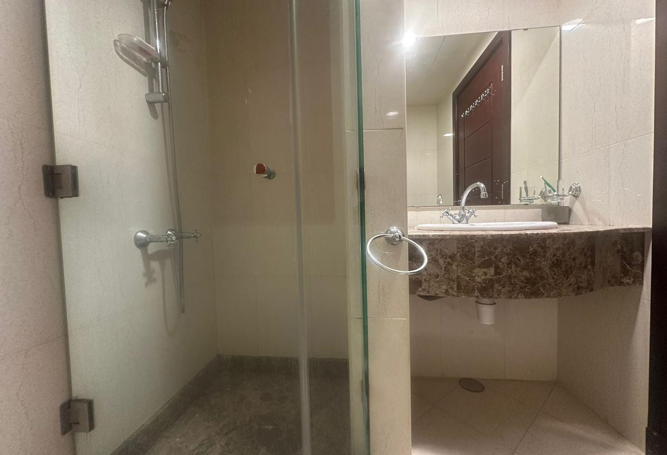 Sunlit 1 BHK + Small Room in Porto| The Pearl - Apartment in West Porto Drive