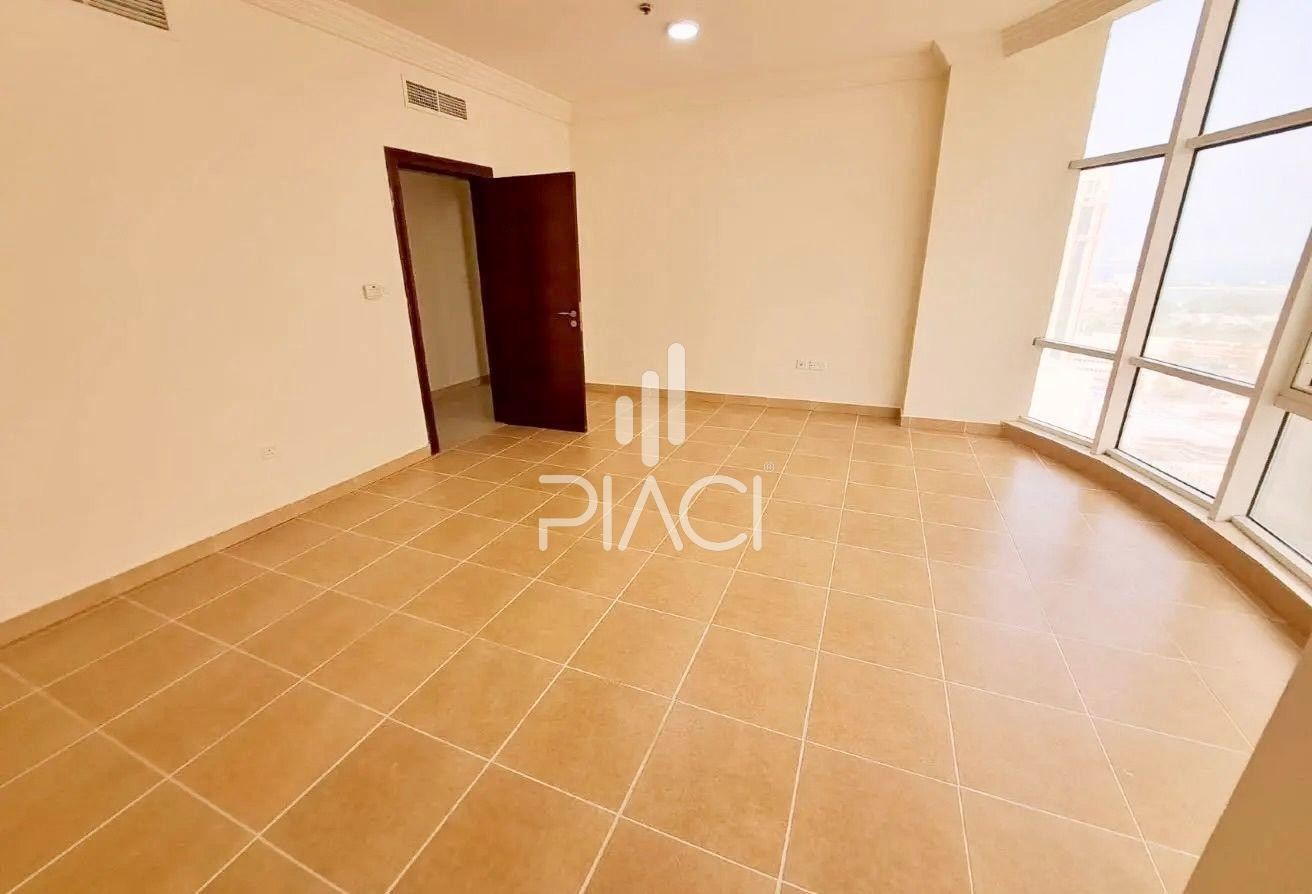 3BHK Unfurnished | Near Corniche and Metro