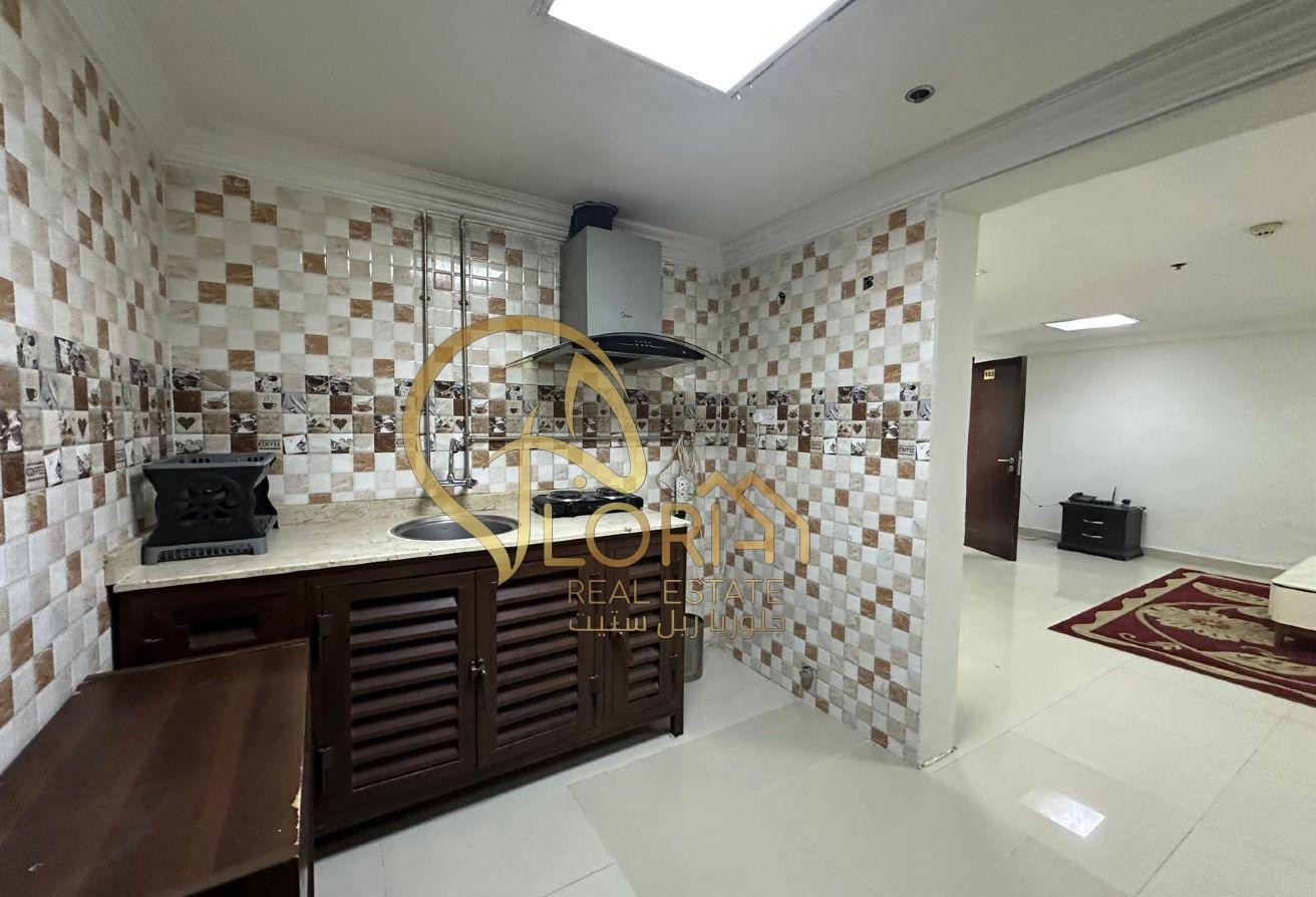 للبيع مبنى شقق فندقيه +2 محل - بالدوحة الجديدة - Hotel Apartments in Doha Al Jadeed