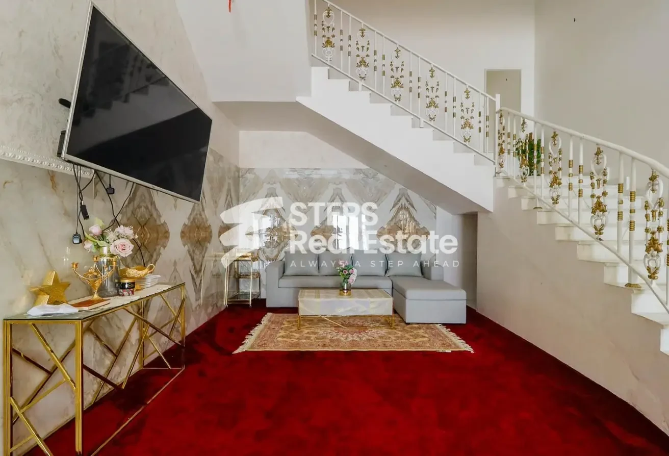 14BR Furnished Villa with Spacious Yard for Sale - Villa in Rawdat Rashid