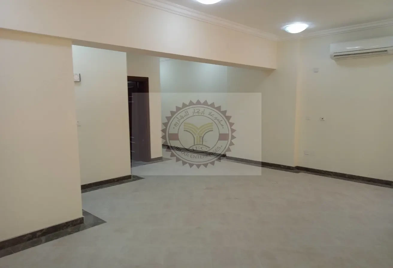 2BHK Unfurnished Apartment for rent in Mansoura - Apartment in Al Mansoura