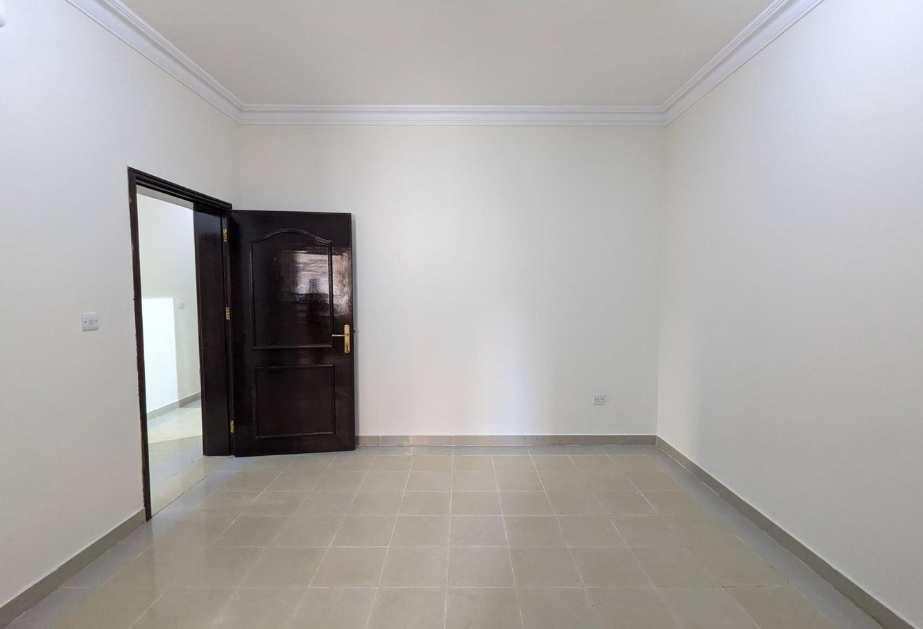 Cheapest price 3BHK for family near to metro - Apartment in Al Sadd Road