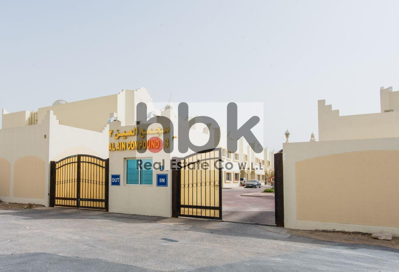 3 Master bedrooms + Maids NO COMMISSION - Compound Villa in Al Ain Compound