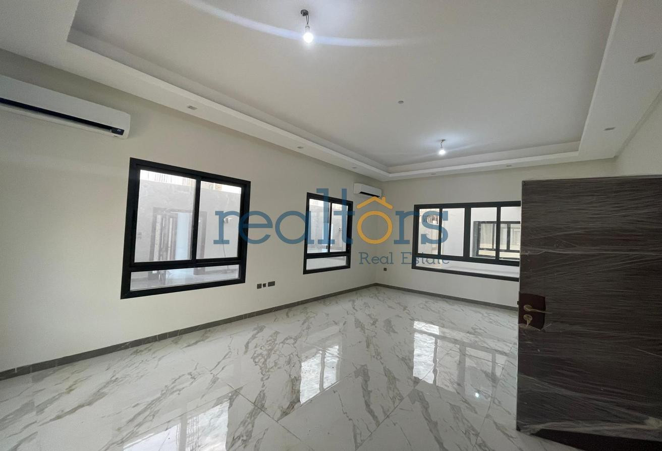 Standalone Brand-New Villa 7 Bed | Lift | Majlis - Apartment in Al Kheesa