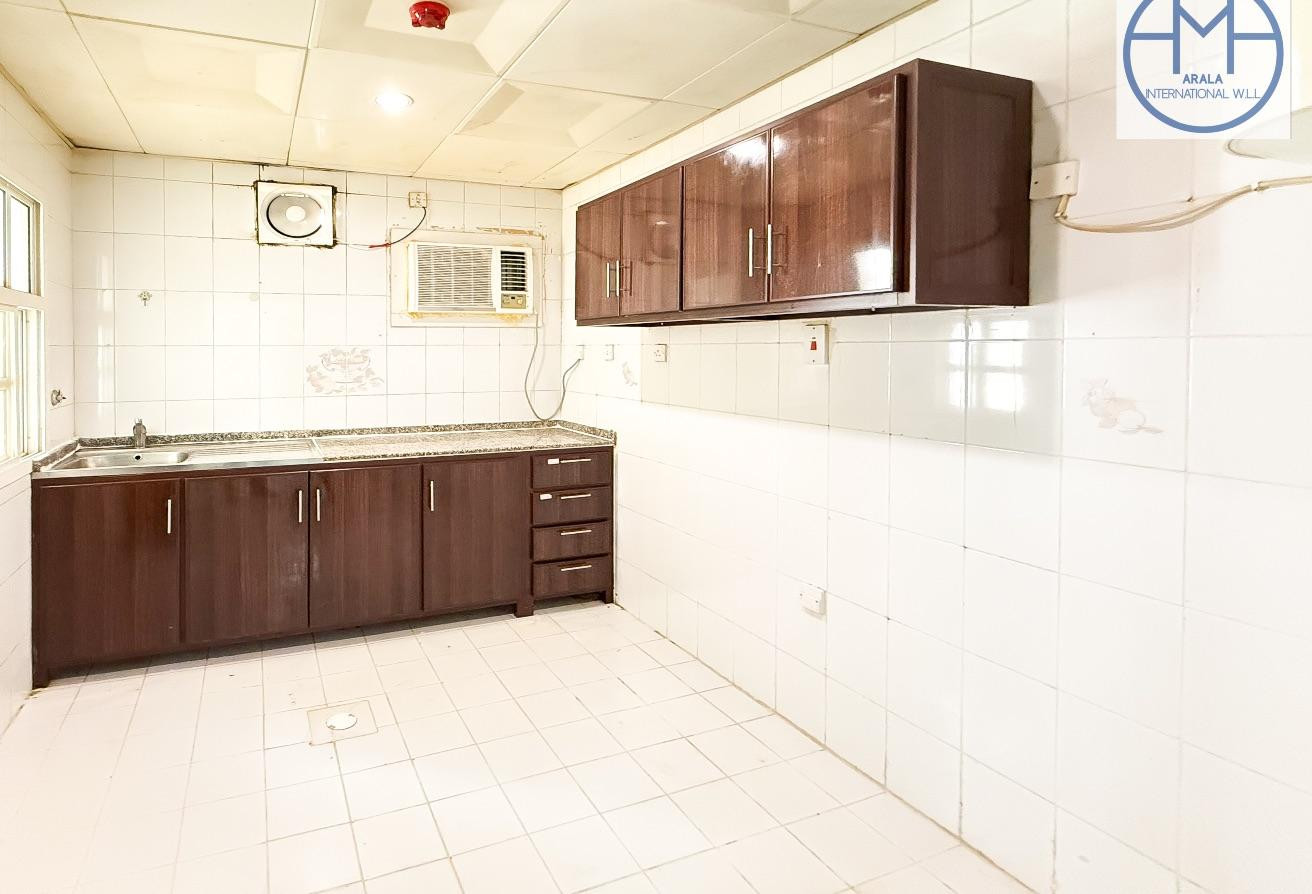 SPACIOUS 2BHK UNFURNISHED IN PRIME LOCATION - Apartment in Anas Street