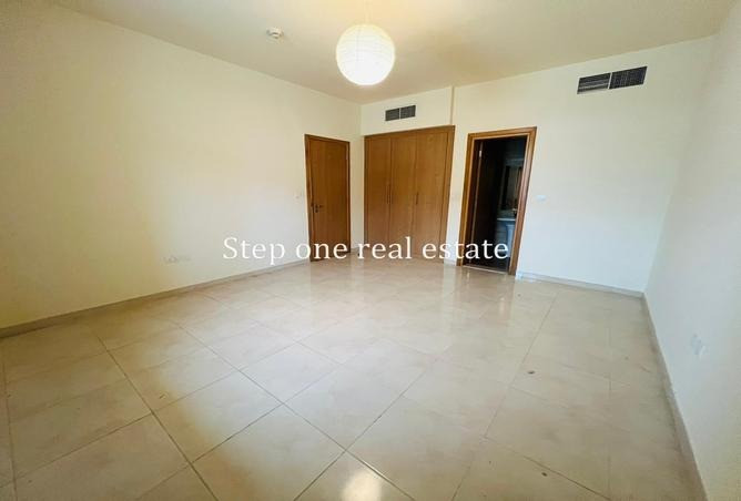 Amazing 1 Bedroom in Fox Hills | Bills Included
